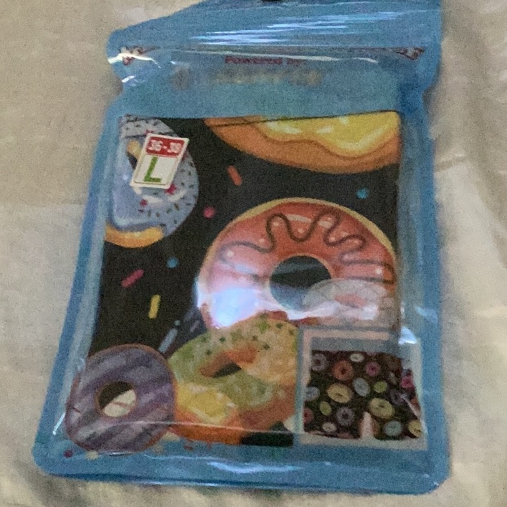 🍩NWT So Fun Donut 🍩 Mens Size Large 
Boxer Briefs Closet Must Have 🍩